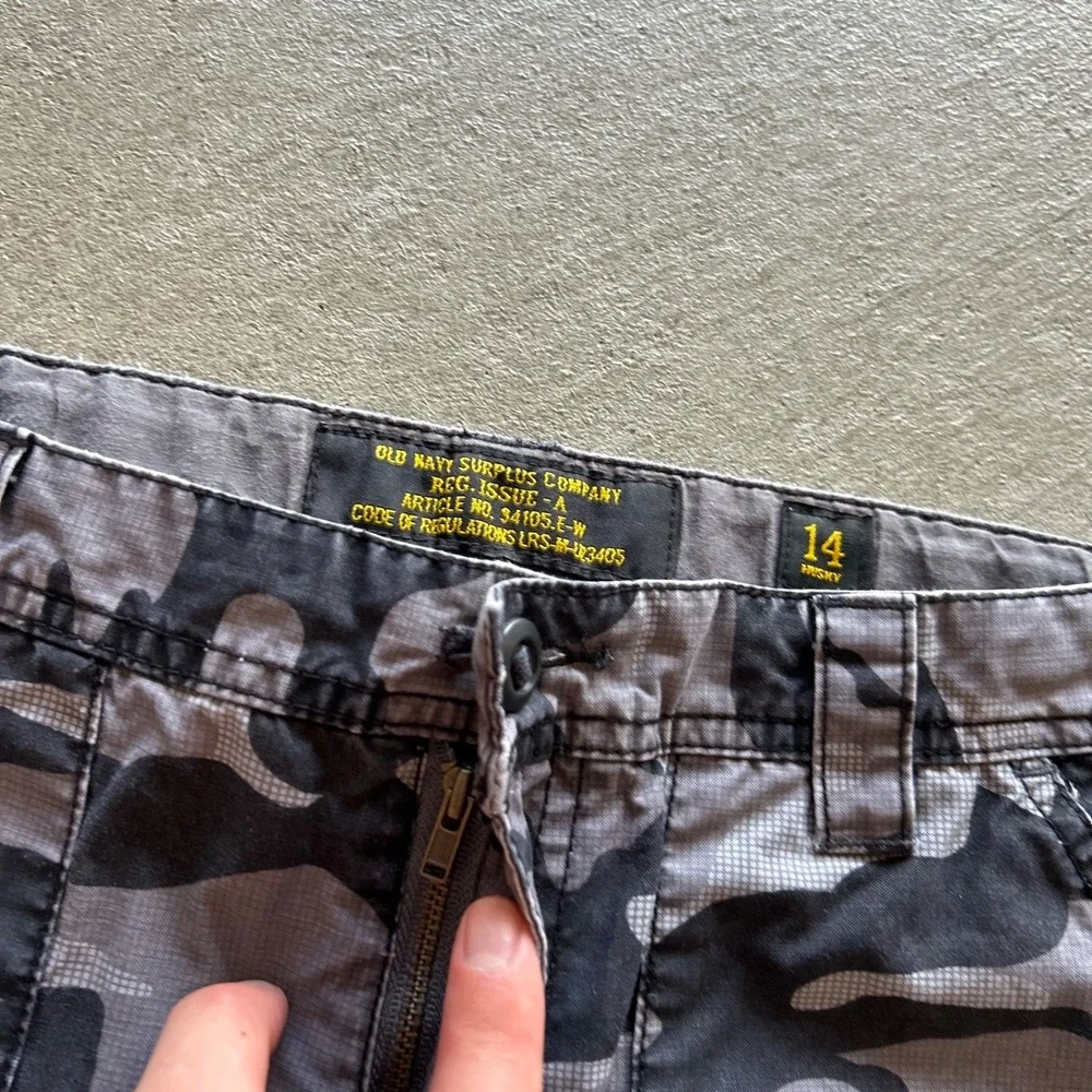 Vintage Y2K Old Navy Cargo Pants Boys 14 Husky Gray Black Woodland Camo Tactical
